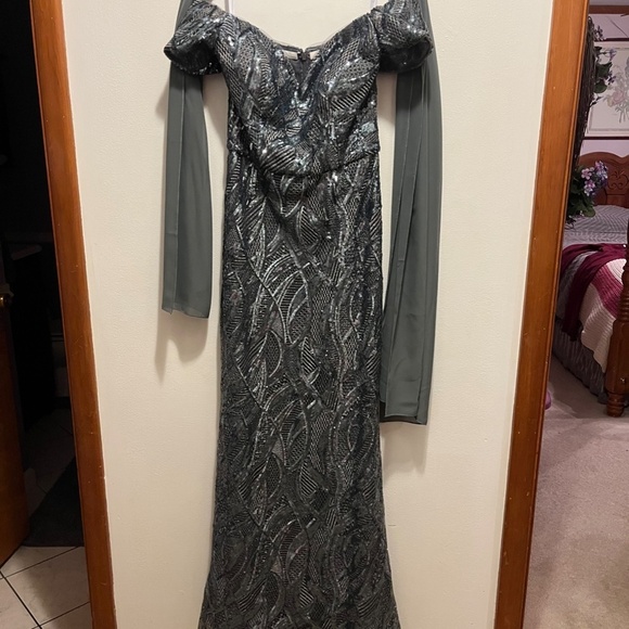 🔥TAKING BEST OFFER🔥Christina Wu Elegance Dress #17031 - Picture 10 of 11